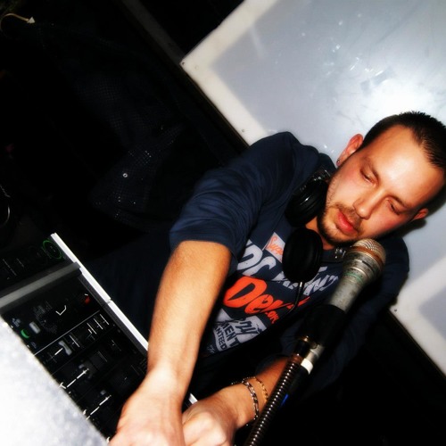 Chris Dixis January 2013 Deep House