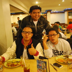 Dreamgirl- Kolohe Kai(Ukulele cover by Lester Binoya and Joel Alarcon)