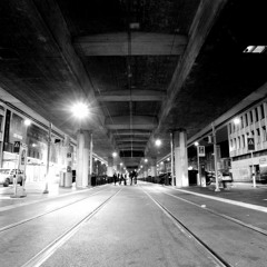 Pilotenschule - Unter der Brücke