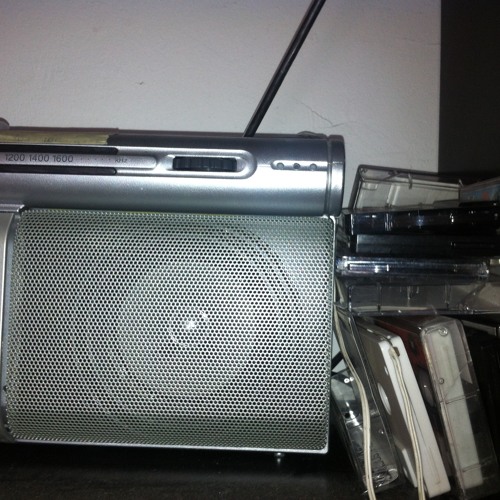 TAPECAST04.5D - DADAGLOBALS KANT REMIX