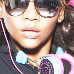 White Noise (Disclosure), Nothing Else Matters (Chris James), Au Seve (Julio Bashmore).....