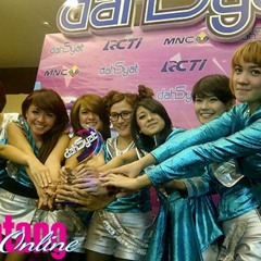 Super girlies - hip hip hura