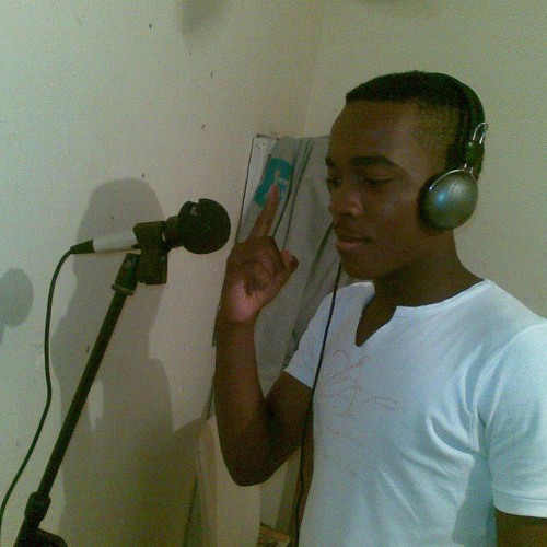 Emi joez ft e.b