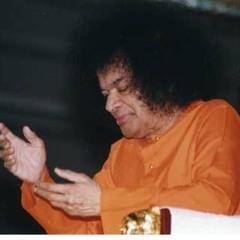 Radhe Radhe Radhe Govinda - Prasanthi Mandir Bhajan