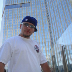 Make it Wiggle (featuring Galo and Frankie) (Song)