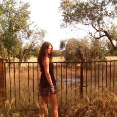 Caroline Wennergrund - Benen i kors(cover)