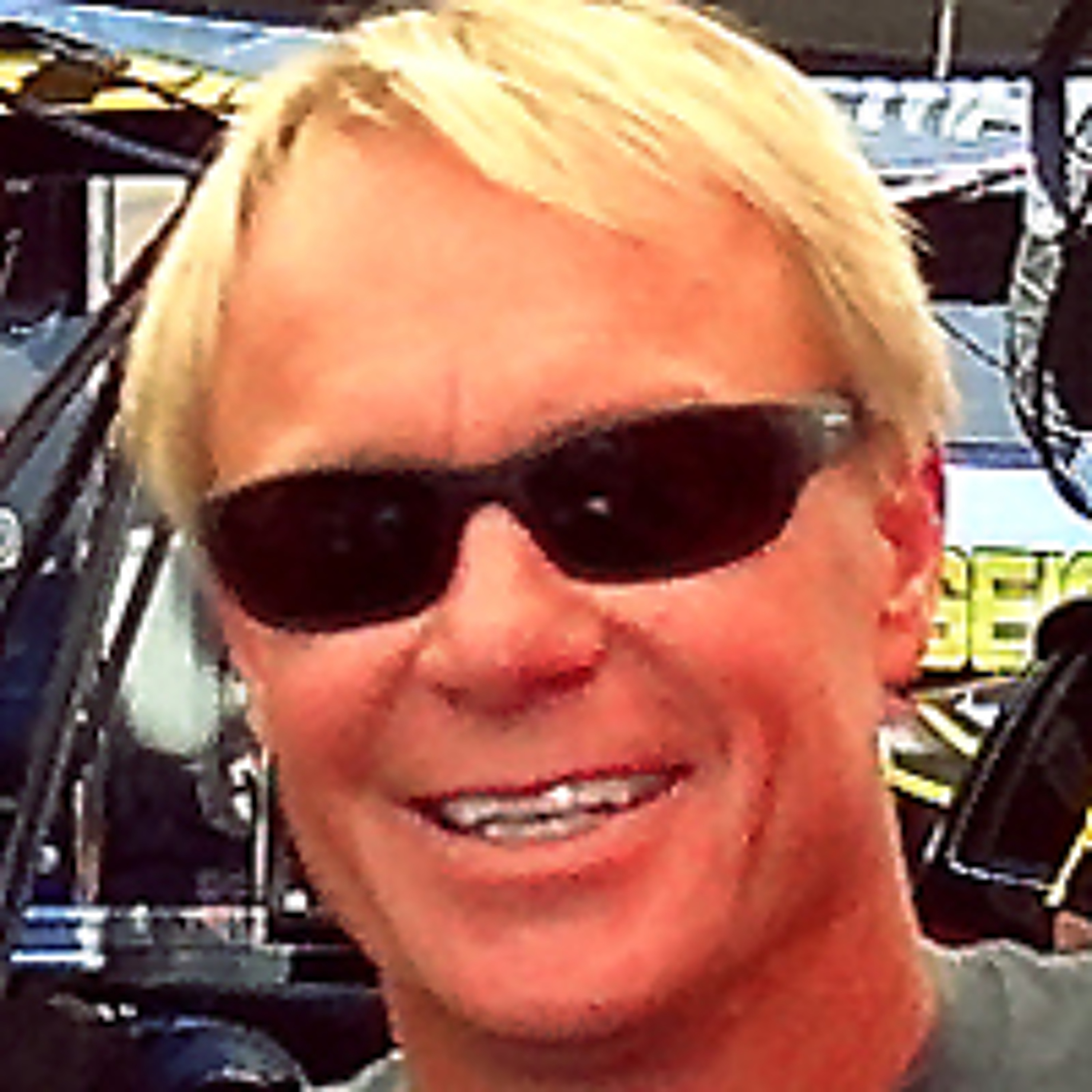 Eddie Knox Uses a Water Chaser for his Top Fuel episode artwork