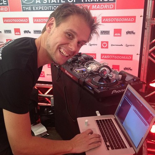 ASOT 600 - Armin van Buuren - A State Of Trance 600 Live Set (Madrid) - 14-02-2013