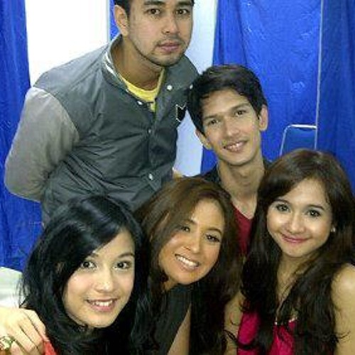 Download Lagu Bukan Bintang Biasa Rasanya