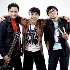 JKT48 - Acoustic Cover Medley by Rookie Boom