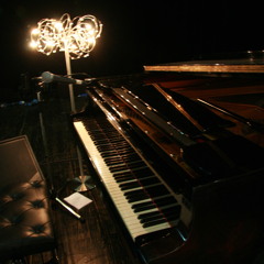 Nicole Eitner - Poem to the sea - solo LIVE (support act for Suzanne Vega)