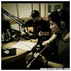 #41 (Dave Matthews Band cover) Me & Budi live at D Radio jkt jan 2013