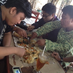 Kukatakan Dengan Indah (cover rakyat sampah)