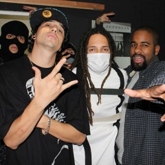 MOVNI -  O  Monstro Que Há Em Mim (Versão MOVNI)