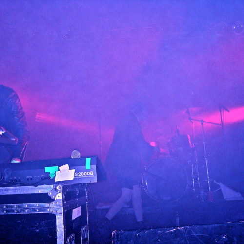 Crystal Castles - Transgender (MAENON Remix)