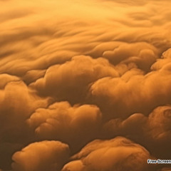 01 Dreamin in the clouds