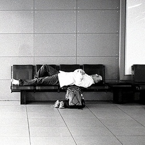 Agnelli & Nelson vs. Mike Shiver vs. Matias Lethola - Snoozing in Airports (Divento & Source Mashup)