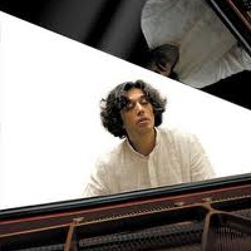 Peyman yazdanian . Suiet