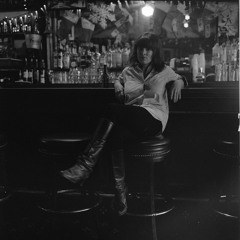 Kelli Scarr - The Moon