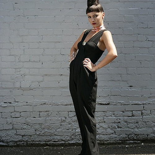 Go Hard - DIRTYBUZZ ft Ayah Marar and Illaman * BBC INTRODUCING *