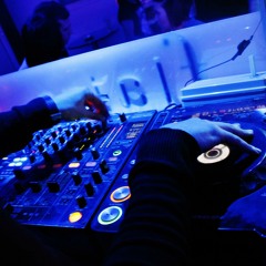 TS7- Heartlight Ft Party Hard by mAd mario