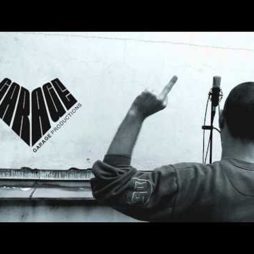 Mr.Busta - EYYO feat. Essemm