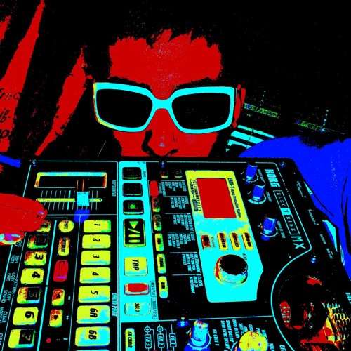 Hey DJ - Tosol KG vs. Kifthi Graßner