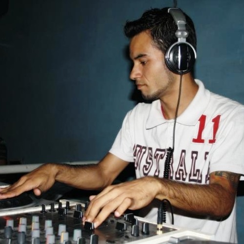 Frederik - La Folia vs Robert Belli - Up Down ( Felipe Marques Mashup )