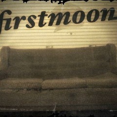 FirstMoon - Tampil Feminin