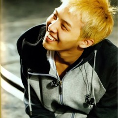 [MV] G-Dragon (feat. Flo Rida) - Heartbreaker Remix