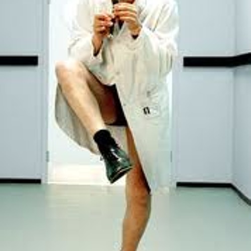 Axeslasche & Swordhole Minstrel's Bard