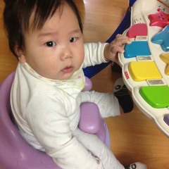 선욱군 사과 먹기