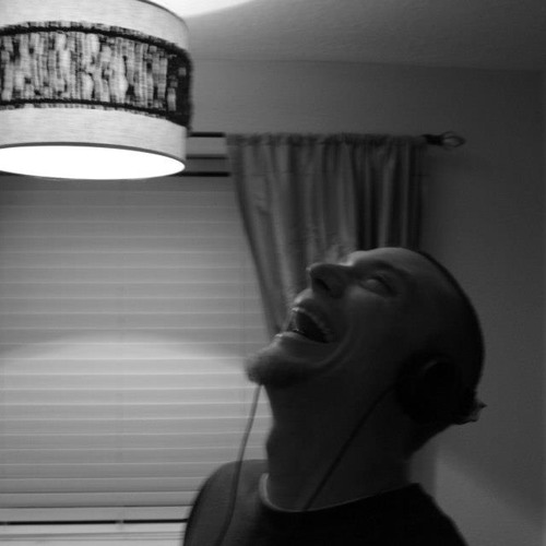 Dlyan's story Ft. Mr.Jones on vox Listen to music