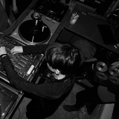 Lira @ Smarties Bar (22-02-2013)