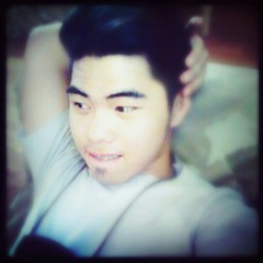 BEAUTY AND A BEAT! HAHAHAHAHAHAHA!