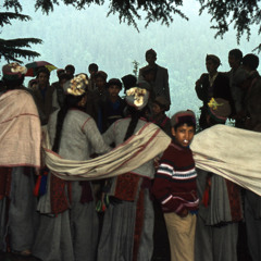 Women singing with flute (Himalayas, 1970-71) [2012 69 9 10]