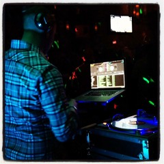 Ellie Goulding- Lights (The Scene Kings Featuring Dj Matthew Scott Remix)