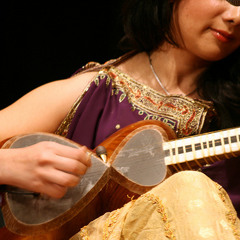 Persian, Traditional