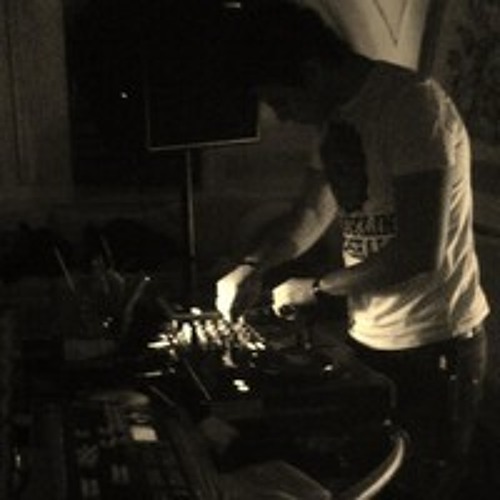 Restlessness ft.Layla (WDeep-Mix)