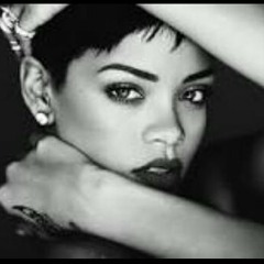 Rihanna - Is This Love ,Bobmarley (Live)