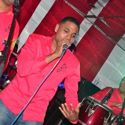 Gio fuertisimo 'Disfruta Live Maart 2013