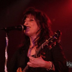 01 Big Guns in Little Hands