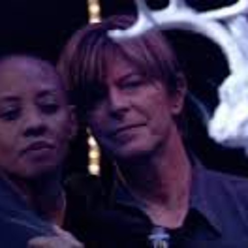 "Ashes to Ashes" - David Bowie (Live)