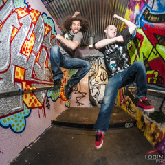 Laskin & Robinson - Lights (Ellie Goulding Remix)