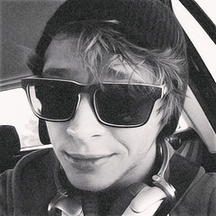 Chloe - Emblem3