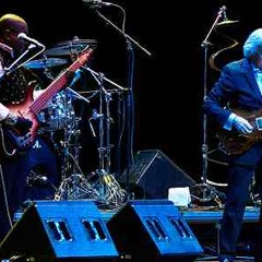 John McLaughlin & 4th Dimension Live - Guitar Love -