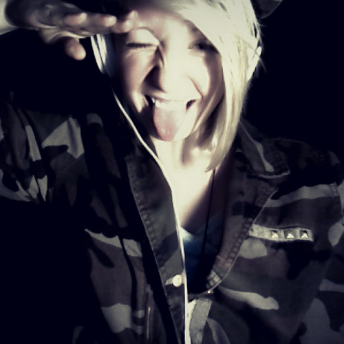 Tanja Rapper Stream Tanja lauhöfer | Listen to rap playlist online for free on ...