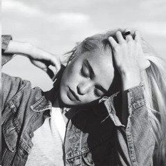 Sky Ferreira Everything Is Embarrassing (Jim-E Stack Remix)