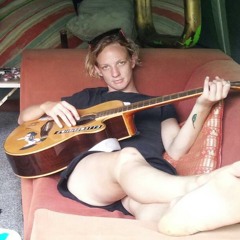 18 Ramshackle Girl - Man in the Mirror