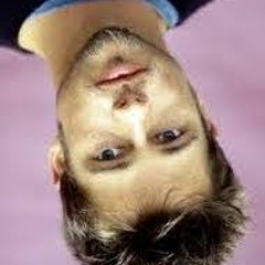 Brad Pitt'in Tam Tersi :@